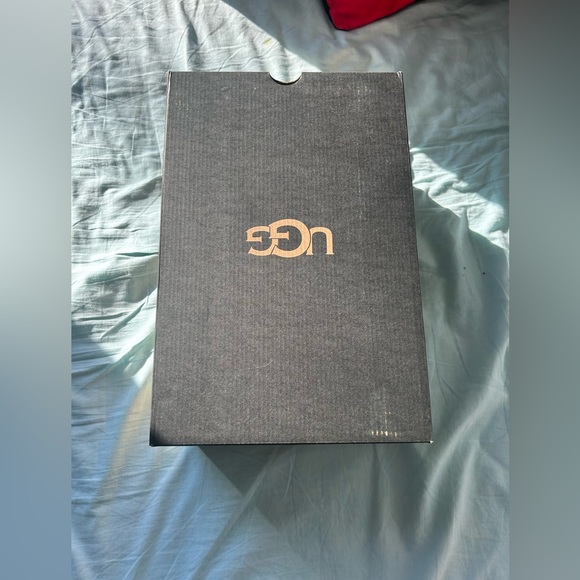 Uggs Neumel Beige colorway (mens size 9) - Picture 5 of 6